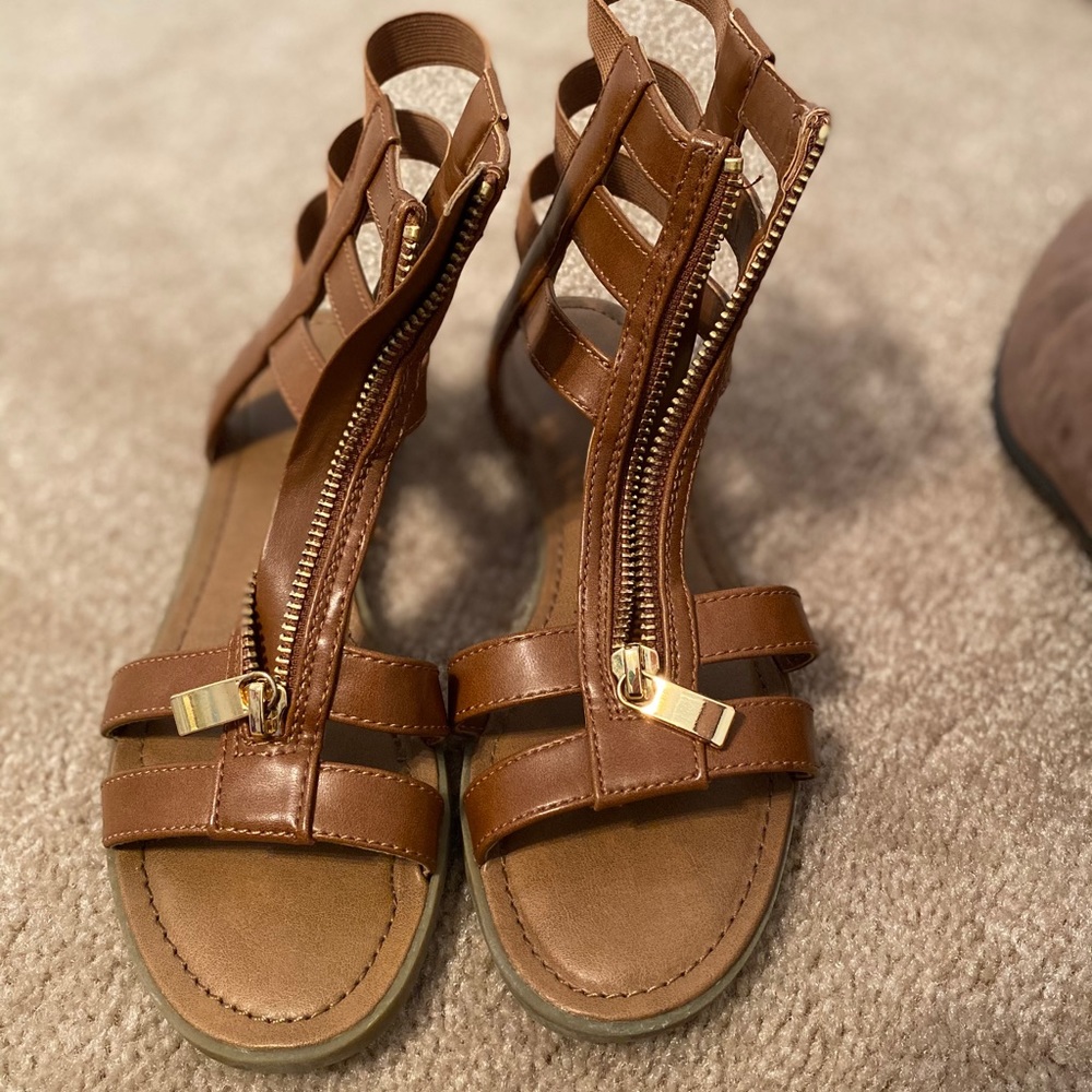 Summery sandals 🌞
